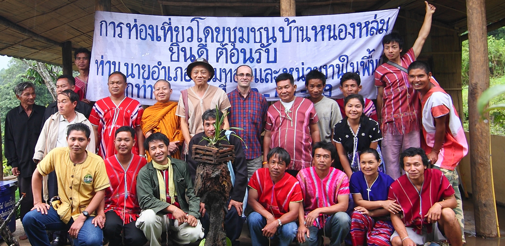 Partenariat de Thailande Autrement avec des villageois karens