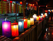 Lanternes illuminées en Thaïlande